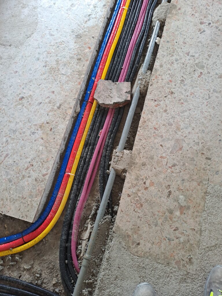 ALCUNI DEI NOSTRI LAVORI Impianti elettrici