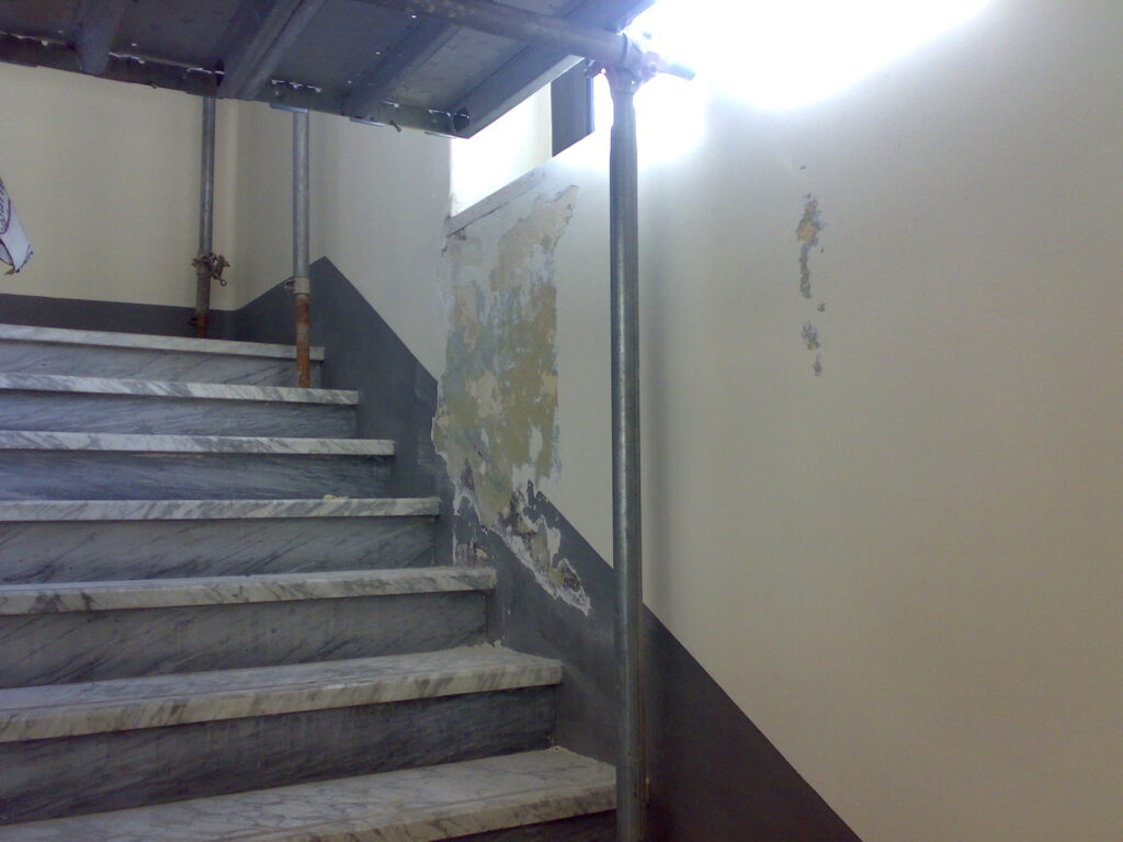 ALCUNI DEI NOSTRI LAVORI Rifacimento scala condominiale