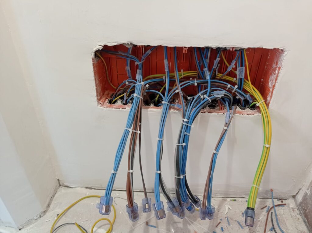 IMPIANTI ELETRICI ROMA img 20230227 wa0018